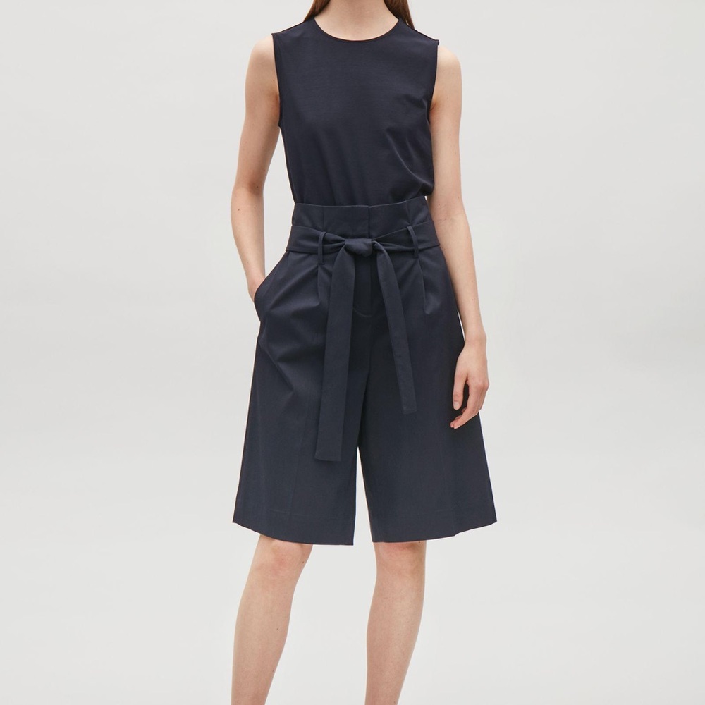 COS high rise paperbag style shorts with tie waist